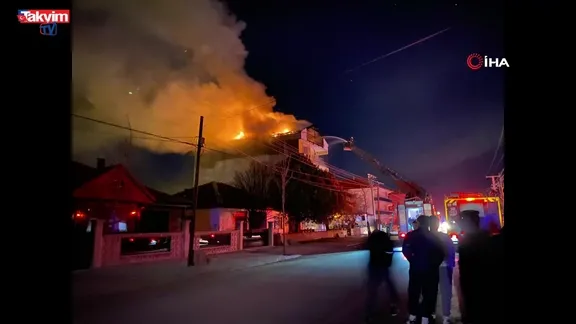 Denizli Bozkurt'ta bina yangını!