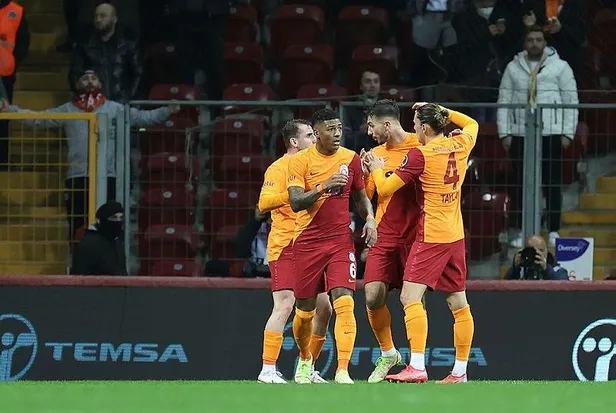 istanbulda-duello-galatasaray-2-2-altay-mac-sonucu-1638641738211.jpeg İstanbul'da düello! Galatasaray 2-2 Altay | MAÇ SONUCU-5