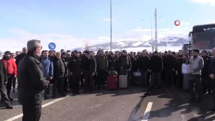 Deprem bölgelerine polis takviyesi sürüyor