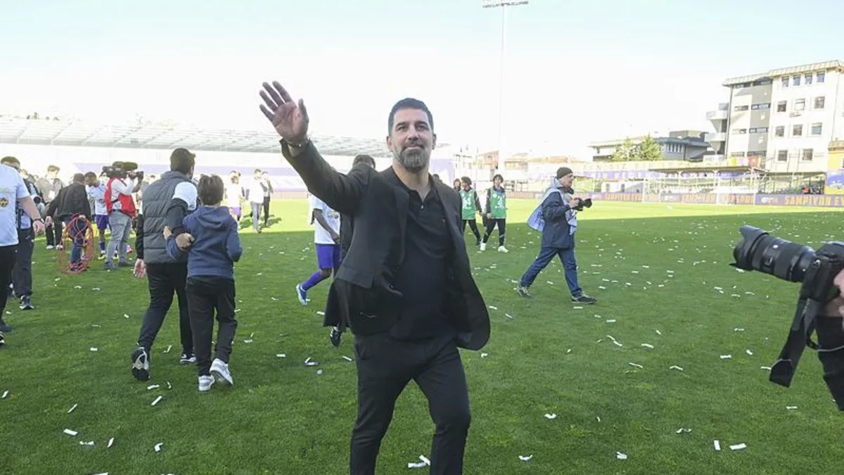 Arda Turan'dan Fenerbahçeli yıldıza kanca!