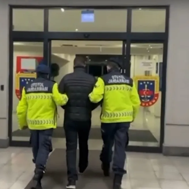 Yüksek hız yapan trafik magandası yakalandı
