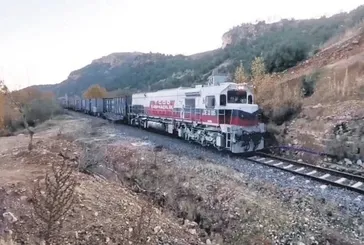 6 Şubat depreminin ardından 3 yıl kullanılamayan tren raylara döndü