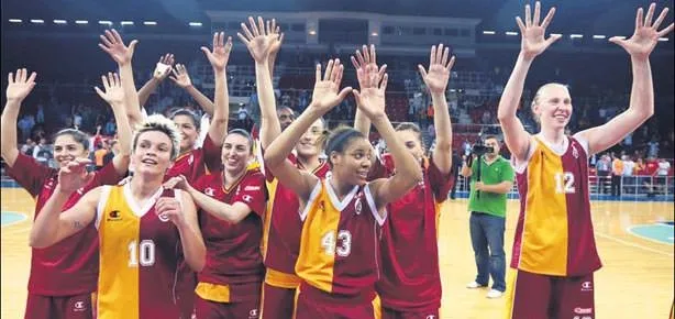 Nevriye&Wauters Fener’in fişini çekti