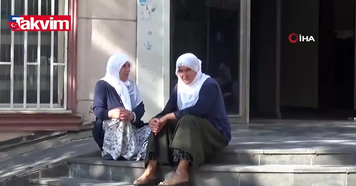 Oğlu HDP'lilerce kaçırılıp dağa çıkarılan anne Hacire Akar: HDP katliam yeridir, zalimlerin mekanıdır