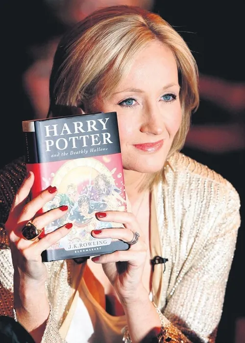 Harry Potter'ın yazarı J.K. Rowling: Tacize uğradım-1