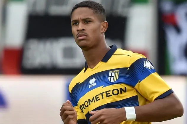 Fenerbahçe Jayden Oosterwolde'ye Parma’nın 4 katı ücret verecek