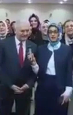 Başbakan'dan "Evet" zincirine destek