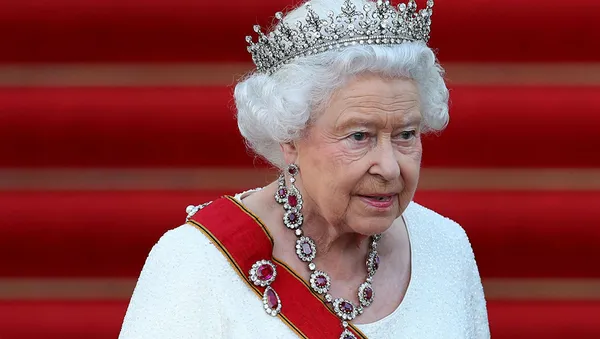 son-dakika-ingiltere-kralicesi-elizabeth-hastaneye-kaldirildi-1634853856846.jpg Son dakika: İngiltere Kraliçesi Elizabeth hastaneye kaldırıldı-4