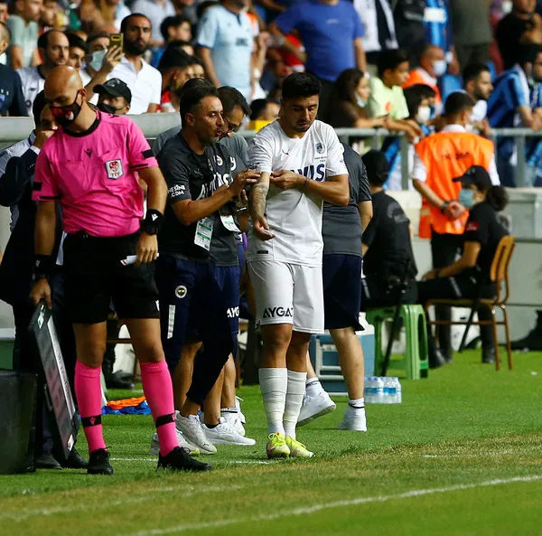 fenerbahce-gozden-cikardi-iste-ozan-tufan-gercekleri-1629191962836.jpg Fenerbahçe gözden çıkardı! İşte Ozan Tufan gerçekleri...-6