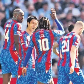 Crystal Palace mail kurbanı