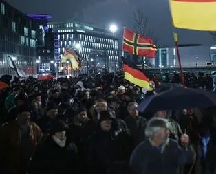 İslam düşmanı PEGİDA özür diledi