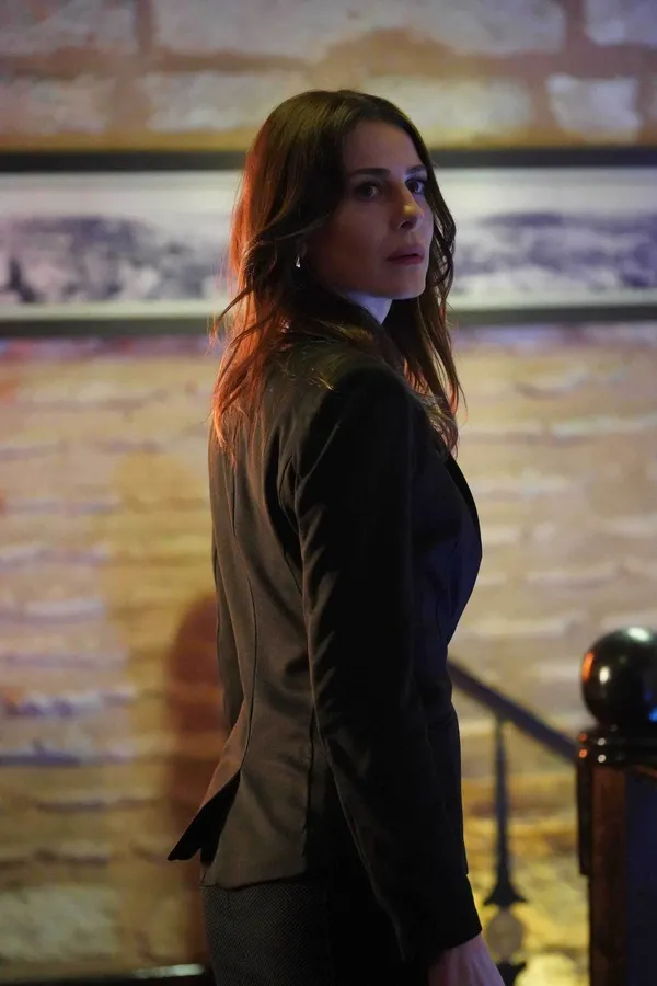 atvnin-iddiali-dizisi-hakimin-yayin-tarihi-belli-oldu-1648652033226.jpg ATV’nin iddialı dizisi Hakim’in yayın tarihi belli oldu!-3