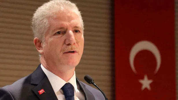 atki-bere-iclik-ne-varsa-hazirlayin-9-derece-dusecek-istanbul-valisi-davut-gul-kar-geliyor-dedi-4-gun-sonra-la-1700643434909.jpeg Valilik flaş olarak duyurdu: 'Kar geliyor' dedi! Atkı bere içlik ne varsa hazırlayın 9 derece düşecek! 3 gün sonra lapa lapa yağacak-3