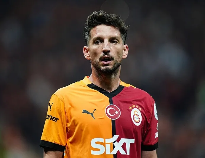 Futbolda kalmak istiyorum