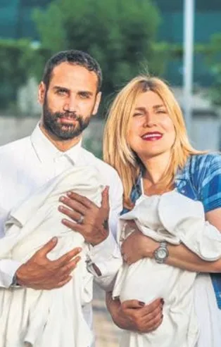 Doğuş'un Azeri eşi gazeteci Xosqedem Hidayetgizi Azerbaycan'da cepheye gitti