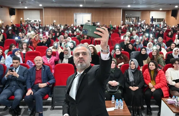 Yurdun ünlüleri, yurtta kalan gençlerle buluşuyor-1