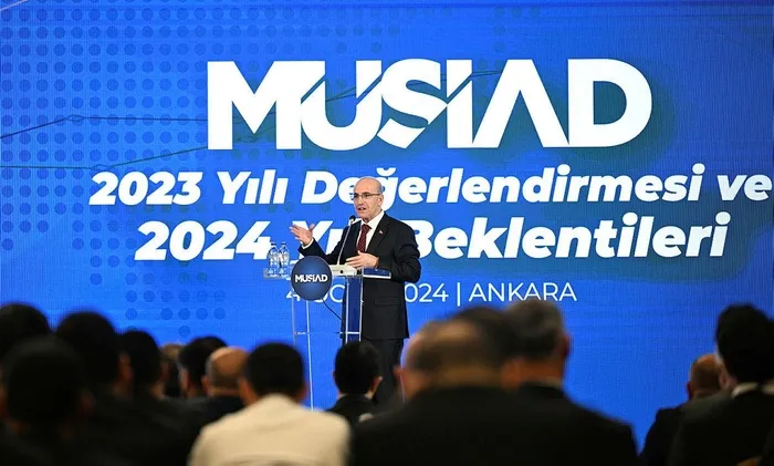 Hazine ve Maliye Bakanı Mehmet Şimşek 2024'teki yol haritasını açıkladı: "Enflasyonda düşüş sürecek"-5