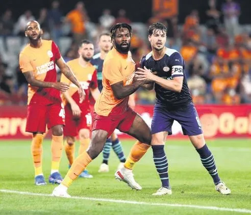 100umuzden-dusen-bin-parca-galatasaray-husrani-yasadi-turk-futbolu-ucurumdan-yuvarlaniyor-1627601771702.jpeg