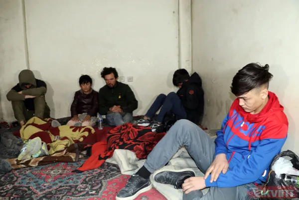Van'da metruk binada Afganistan uyruklu 13 göçmen yakalandı - 13
