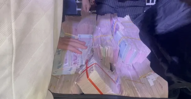 Digor Aşireti’nin düğününde gelin ve damada 20 milyon TL para ve 5 kilogram altın takıldı