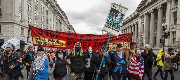 Washington’da yerlilerin petrol boru hattı protestosu