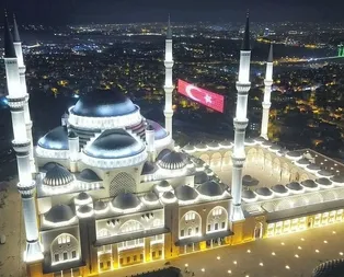 Çamlıca Camiinde ilk ezan okundu