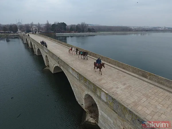 At sırtında anlamlı yolculuk... İspanya'dan hac için yola çıkan 3'lü Edirne'de: Duygularımızı tarif etmek imkansız - 9
