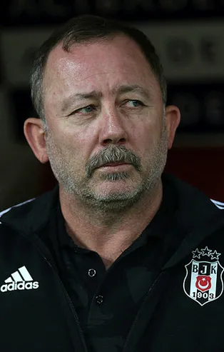 Beşiktaş'a yeni dinamo! Sergen Yalçın aradığı ismi o ülkede buldu