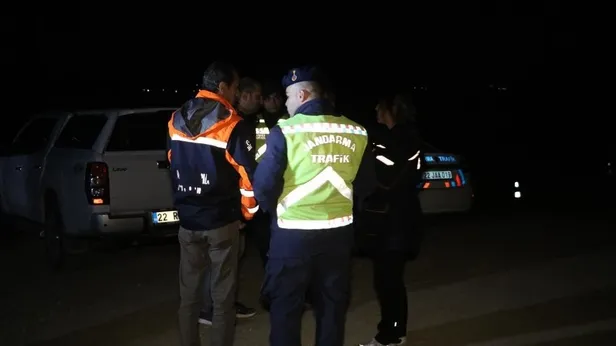 Edirne'de bayram ziyareti acı sonla bitti! Otomobil nehre uçtu: Ölü ve yaralılar var-4