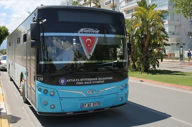 7 bin lira maaşı var ama çalışan yok!