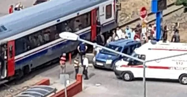 Trenin vurduğu ticari araçta yaralanan olmadı