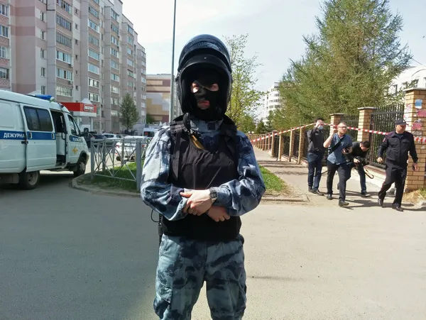 tataristan-kazanda-okula-saldiri-8-ogrenci-oldu-kan-donduran-paylasim-biyolojik-cop-imha-edecegim-1620740588882.jpg Tataristan Kazan'da okula saldırı: 8 öğrenci öldü! Kan donduran paylaşım: Biyolojik çöp imha edeceğim-8