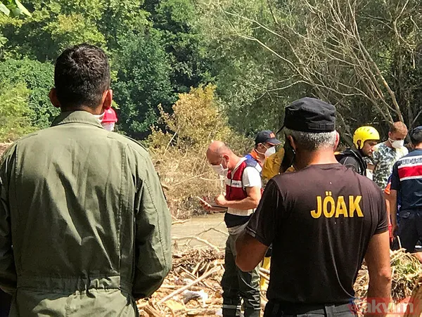 Düzce'de yaralar sarılıyor! Devletin tüm imkanları seferber edildi - 9