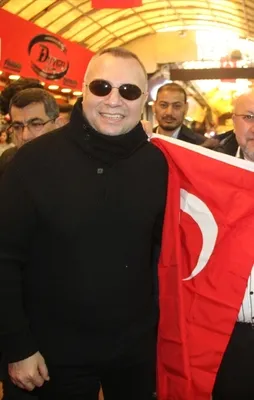 Sanatçılar Mehmetçik'e destek için Hatay'da