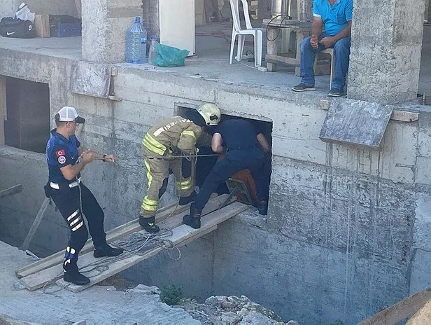 zeytinburnunda-bir-insaatta-erkek-cesedi-bulundu-1693041781722.jpeg Zeytinburnu'nda bir inşaatta erkek cesedi bulundu-1