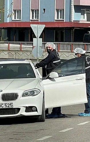 Son dakika: Saadet Partisi Bartın İl Başkanı Ünal Yurtbay aracında başından vurulmuş bulundu