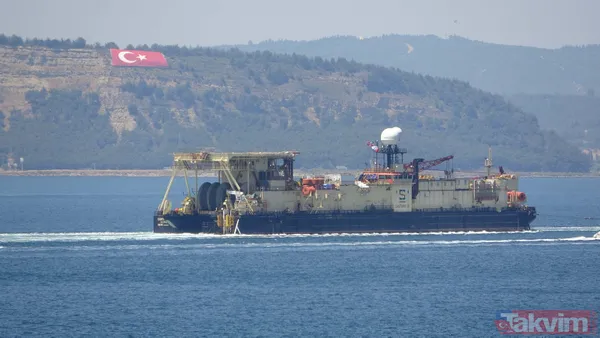 Karadeniz gazını karaya çıkarmak için deniz tabanına boruları yerleştirecek 'Castoro 10' gemisi Çanakkale Boğazı'ndan geçti - 2