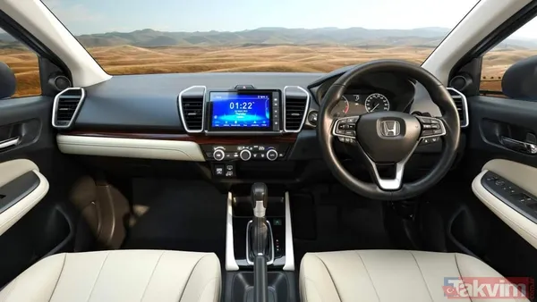 Honda City Öne Çıkan Özellikleri Honda City 2025, Şık Tasarımı Ve İleri Teknolojik Özellikleriyle Dikkat Çekiyor. 1.5L Vtec Benzinli Ve Hibrit Motor...