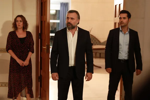 Eşkıya Dünyaya Hükümdar Olmaz 5. sezon ilk bölümle reytingleri altüst etti! EDHO son bölüm tek parça izle!-5