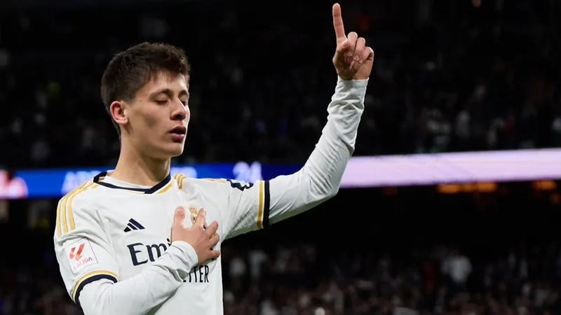 arda-gulerin-maci-saat-kacta-ve-hangi-kanalda-real-madrid-evinde-alavesi-agirliyor-1715710487305.jpg Arda Güler'in maçı saat kaçta ve hangi kanalda? Real Madrid evinde Alaves'i ağırlıyor-4