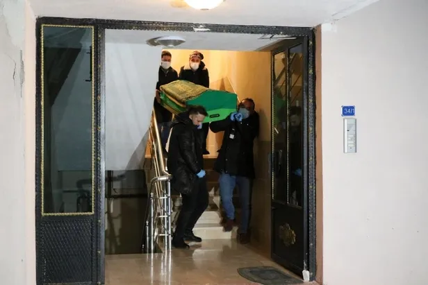 Erzincan'da kan donduran son! Tedavi için ikna etmeye çalıştığı kardeşi tarafından bıçaklanan öğretmen yaşamını yitirdi-4