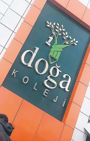 Doğa Koleji'nde öğretmenler ders bıraktı, veliler yönetime isyan etti!