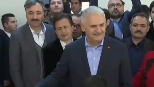Binali Yıldırım oyunu kullandı