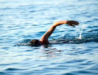 Rüyada yüzdüğünü görmek ne anlama gelir?