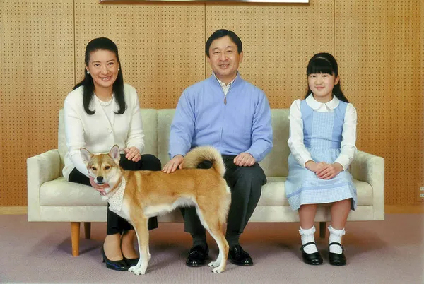 japonyada-koronavirus-nedeniyle-30-yil-sonra-ilk-kez-imparator-ve-ailesi-halki-selamlamayacak-1605507293656.jpg Japonya'da koronavirüs nedeniyle 30 yıl sonra ilk kez imparator ve ailesi halkı selamlamayacak-4