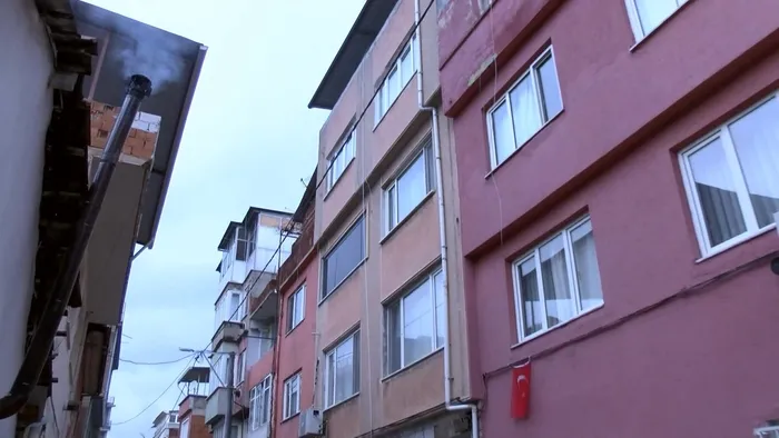 Bursa'da kıskançlık cinayeti! Arkadaşını öldürüp cesedini streçle sardı, yaralı sevgilisine 21 gün boyunca tecavüz etti-5