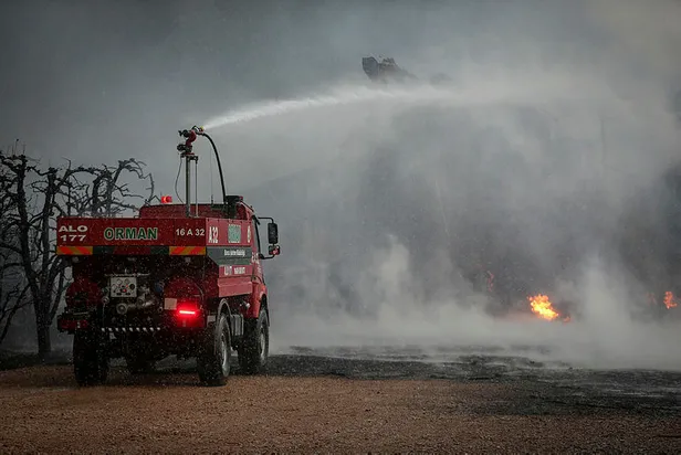 Bursa'da soğuk hava deposunda yangın! 10 milyon liralık zarar meydana geldi!-1