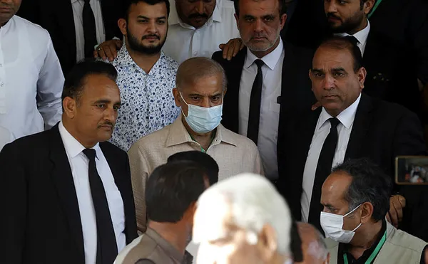 pakistanda-imran-han-donemi-bitti-yerine-en-guclu-aday-sahbaz-serif-sahbaz-serif-kimdir-sahbaz-serifin-turkiye-1649580920547.jpg Pakistan'da İmran Han dönemi bitti! Yerine en güçlü aday: Şahbaz Şerif | Şahbaz Şerif kimdir? Şahbaz Şerif'in Türkiye görüşü ne?-5