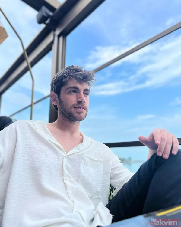 Yalı Çapkını'nın Zerrin'i Toprak Sağlam'dan 'metres' itirafı "AVM'de suratıma tükürdüler" Pelin'in annesi Zerrin'i canlandıran Sağlam... - 6