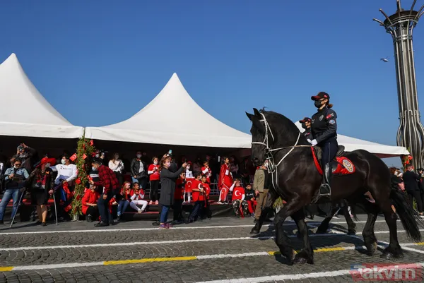 Türkiye 29 Ekim Cumhuriyet Bayramı'nı kutluyor - 25
